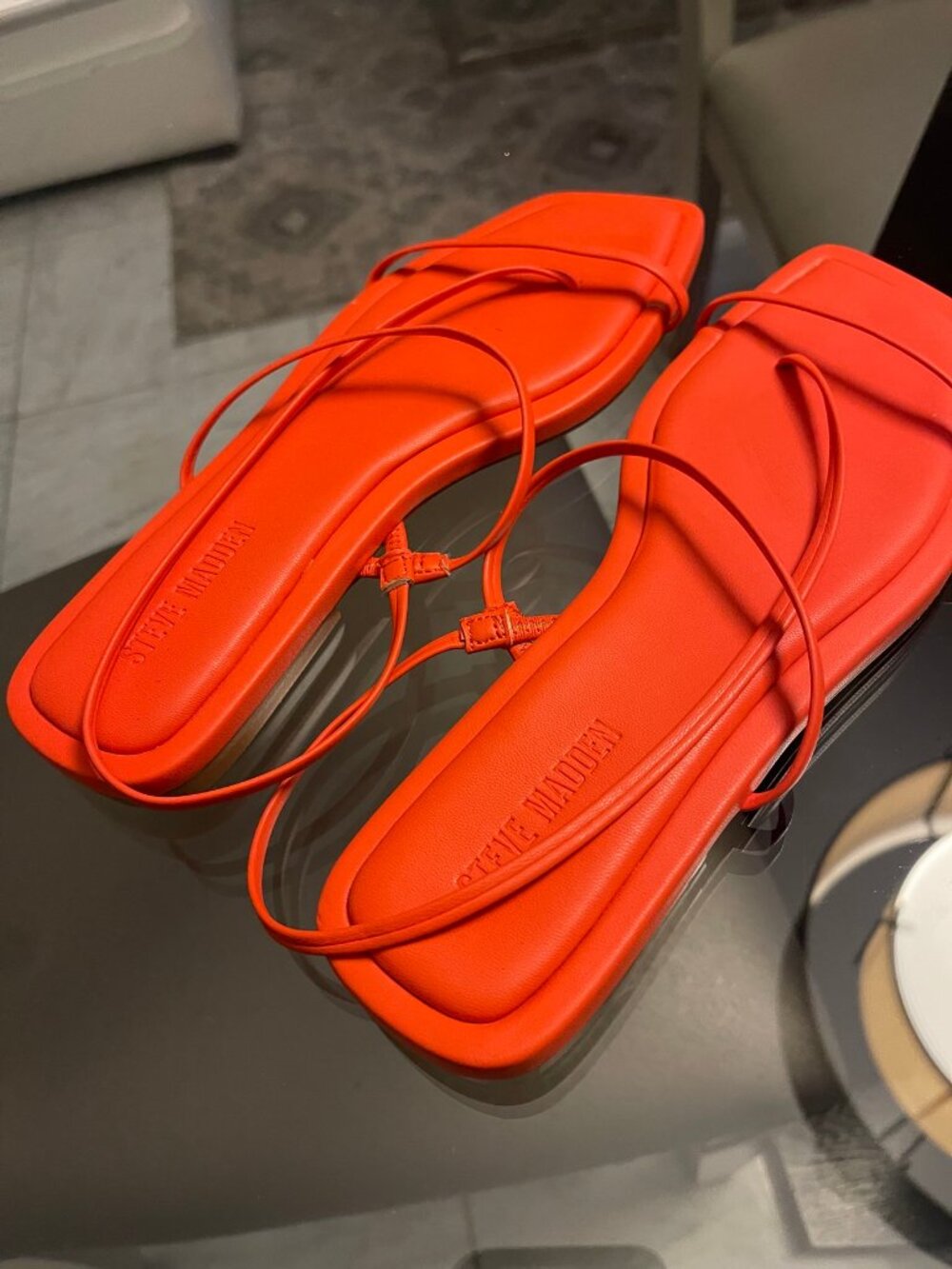 Steve Madden Lynley Strappy Flat Sandals Orange Sz 7 $70 Retail